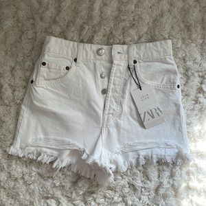 NWT Zara white shorts